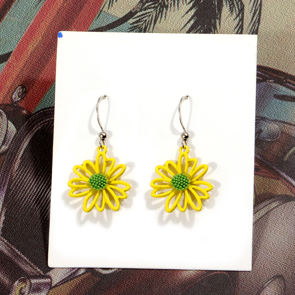 Clay Cute Daisy Drop Dangle Earrings for Women and Girls ellis perennis marguerite Flower Stud Ear Jewelry