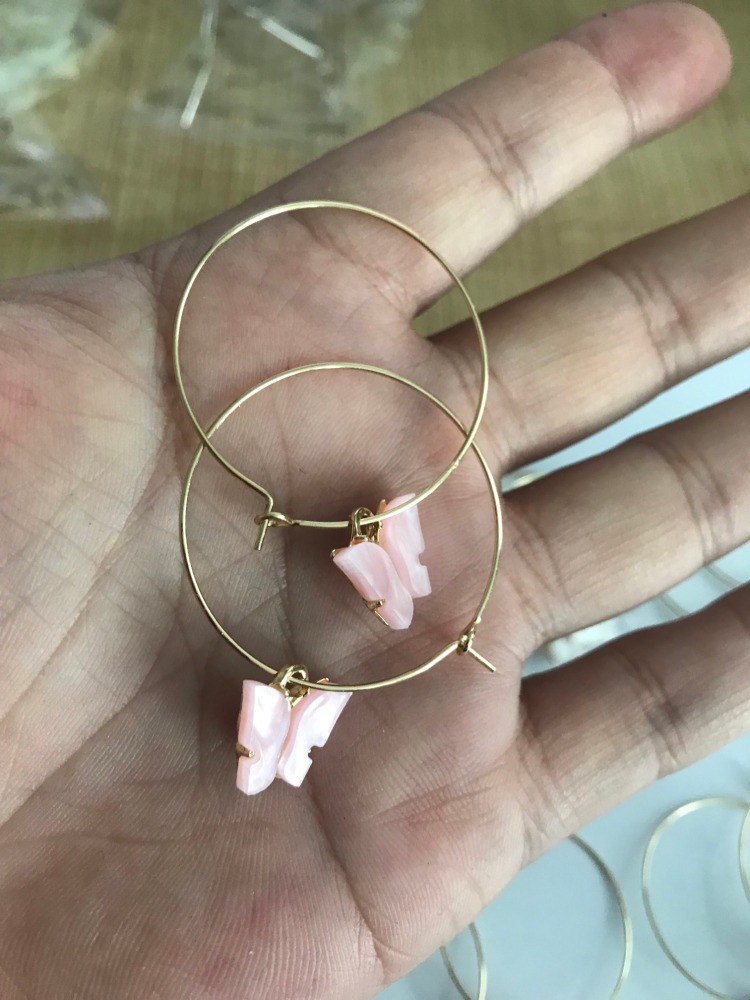 Acrylic Butterfly Hoop Earrings for Women Girls Fasion Vintage 30mm Hoops Piercing Drop Dangle Earring with Gold-plated