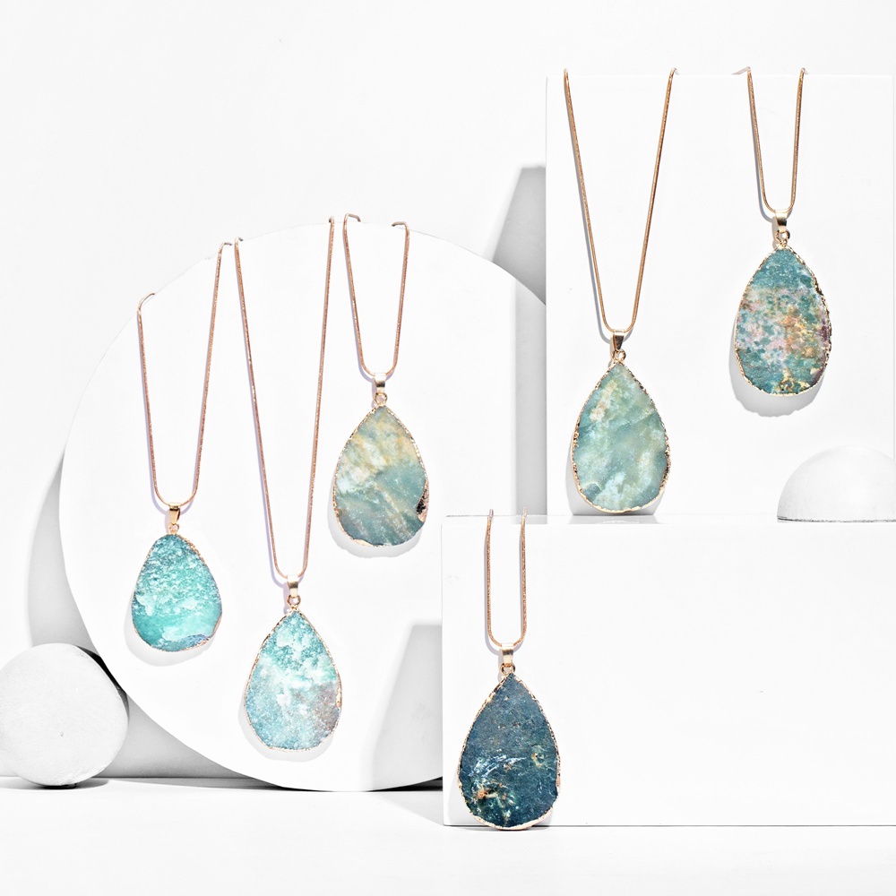 Natural Crystal Pendant Necklace Raw Stone Gemstone Gold Plated Healing Irregular Handmade Jewelry for Women