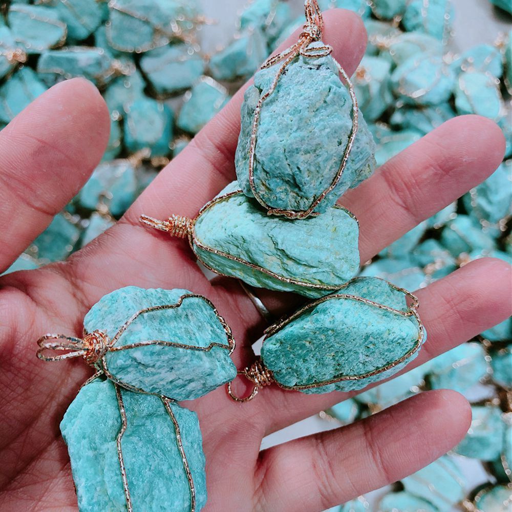 Natural Raw Crystal Pendant Necklace Roungh Tumbled Rock Stone Gemstone Gold Plated Healing Irregular Handmade Jewelry for Women