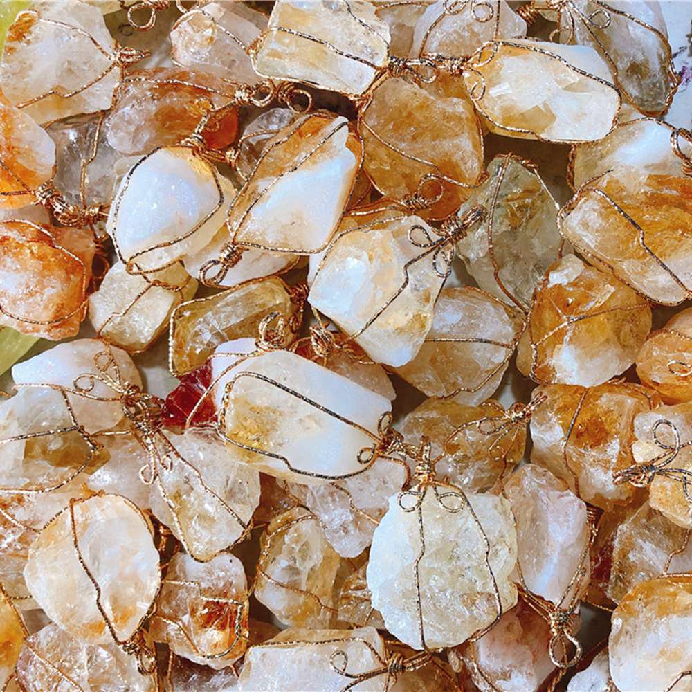 Natural Raw Crystal Pendant Necklace Roungh Tumbled Rock Stone Gemstone Gold Plated Healing Irregular Handmade Jewelry for Women