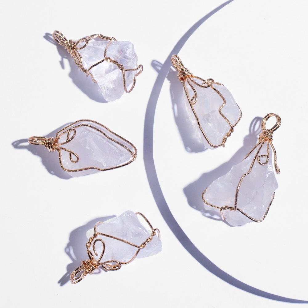 Natural Raw Crystal Pendant Necklace Roungh Tumbled Rock Stone Gemstone Gold Plated Healing Irregular Handmade Jewelry for Women