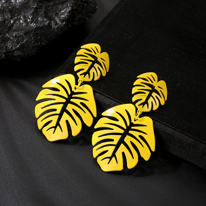 New Fashion Big Leaf Drop Earrings - Vintage Geometric Palm Leaves Green Hollow Jewelry for Women