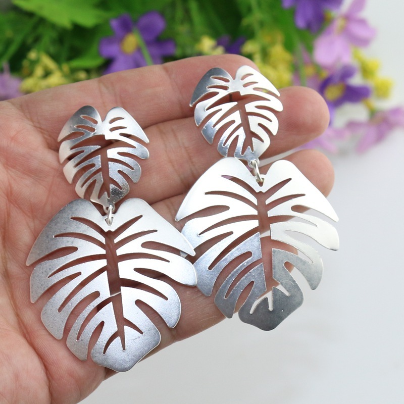 New Fashion Big Leaf Drop Earrings - Vintage Geometric Palm Leaves Green Hollow Jewelry for Women