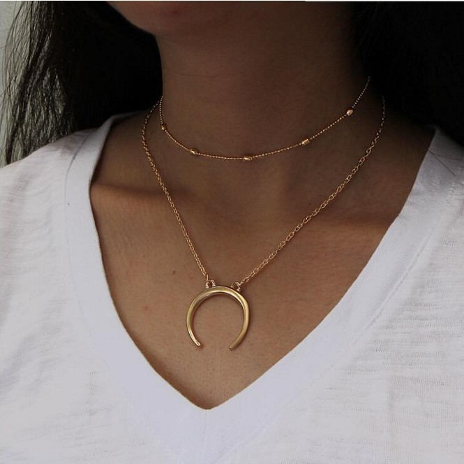Boho Moon Pendant Necklace Silver Satellite Chain Layered Necklaces Choker Horn Crescent Clavicle Chain Necklace Jewelry for Women and Girls