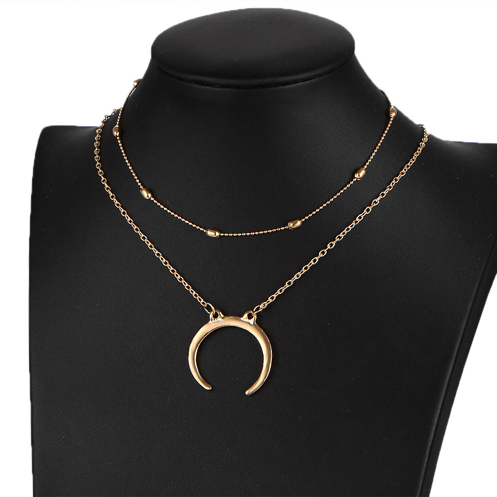 Boho Moon Pendant Necklace Silver Satellite Chain Layered Necklaces Choker Horn Crescent Clavicle Chain Necklace Jewelry for Women and Girls