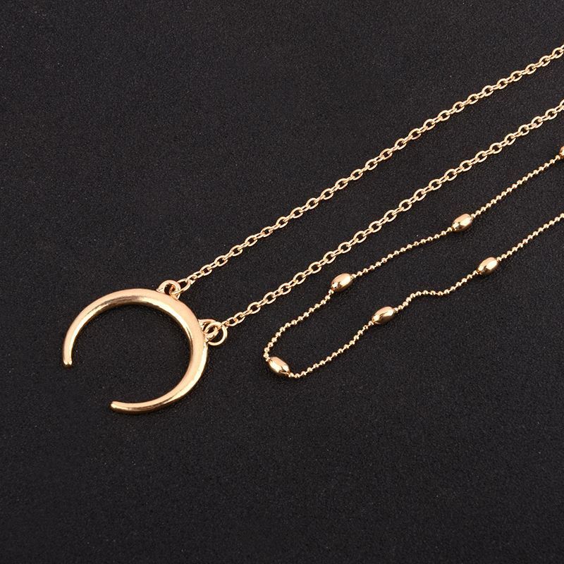 Boho Moon Pendant Necklace Silver Satellite Chain Layered Necklaces Choker Horn Crescent Clavicle Chain Necklace Jewelry for Women and Girls
