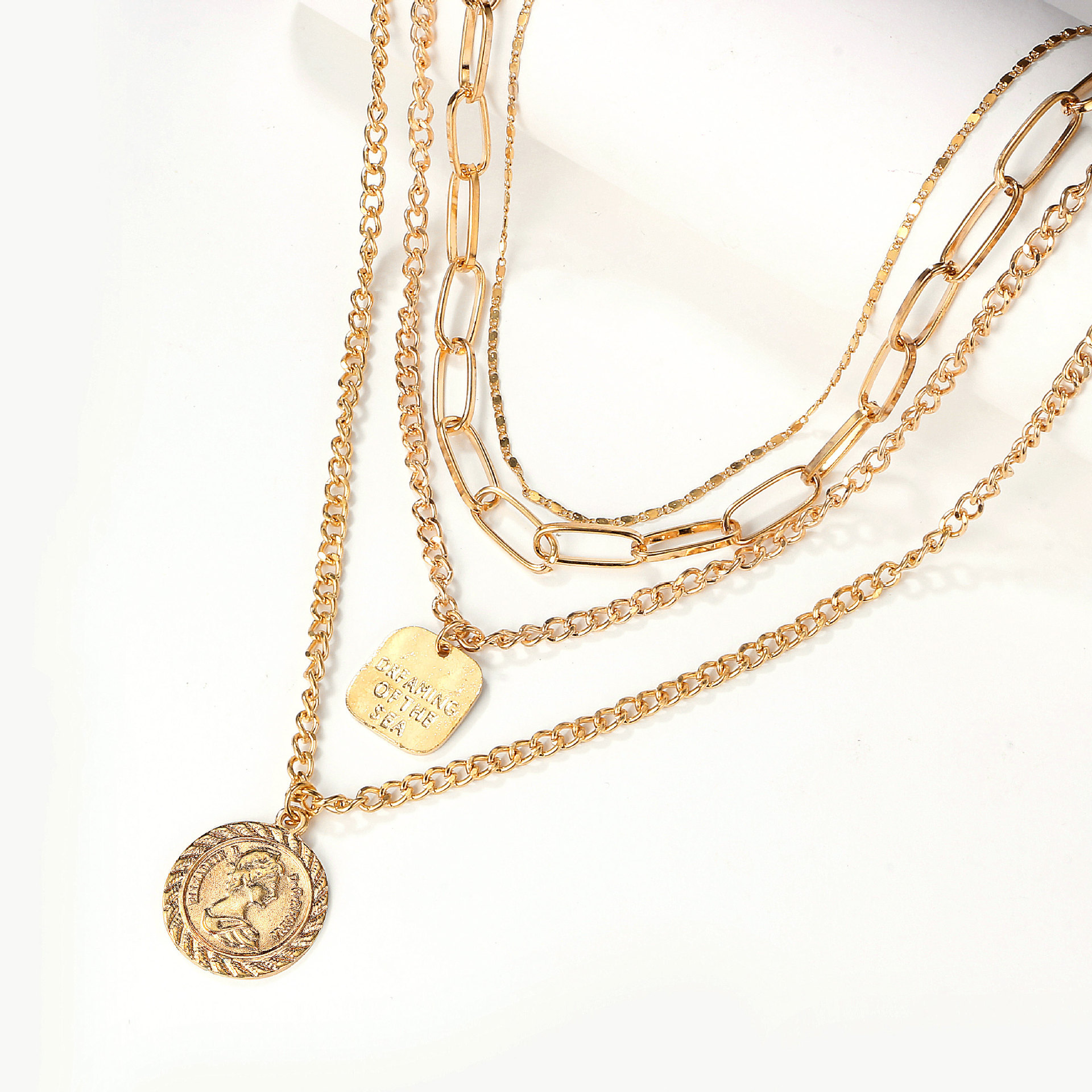 Layered Choker Necklace, Handmade 18K Gold Plated Coin Pendant Necklace Multilayer Disc Necklace Chunky Chain Adjustable Layering Choker Necklaces for