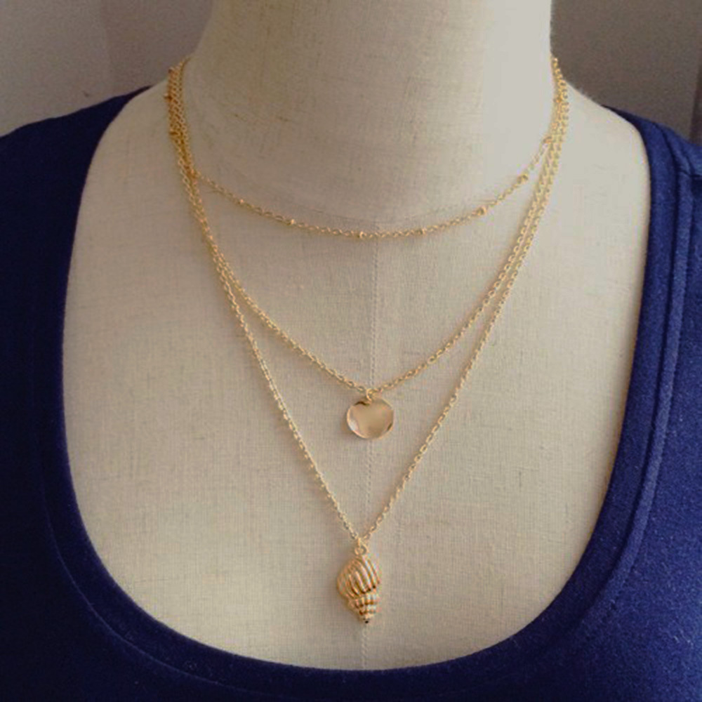 Natural Shell Pendant Necklace for Women Summer Boho Coin Layered Necklace Jewelry Girls Ladies Gift