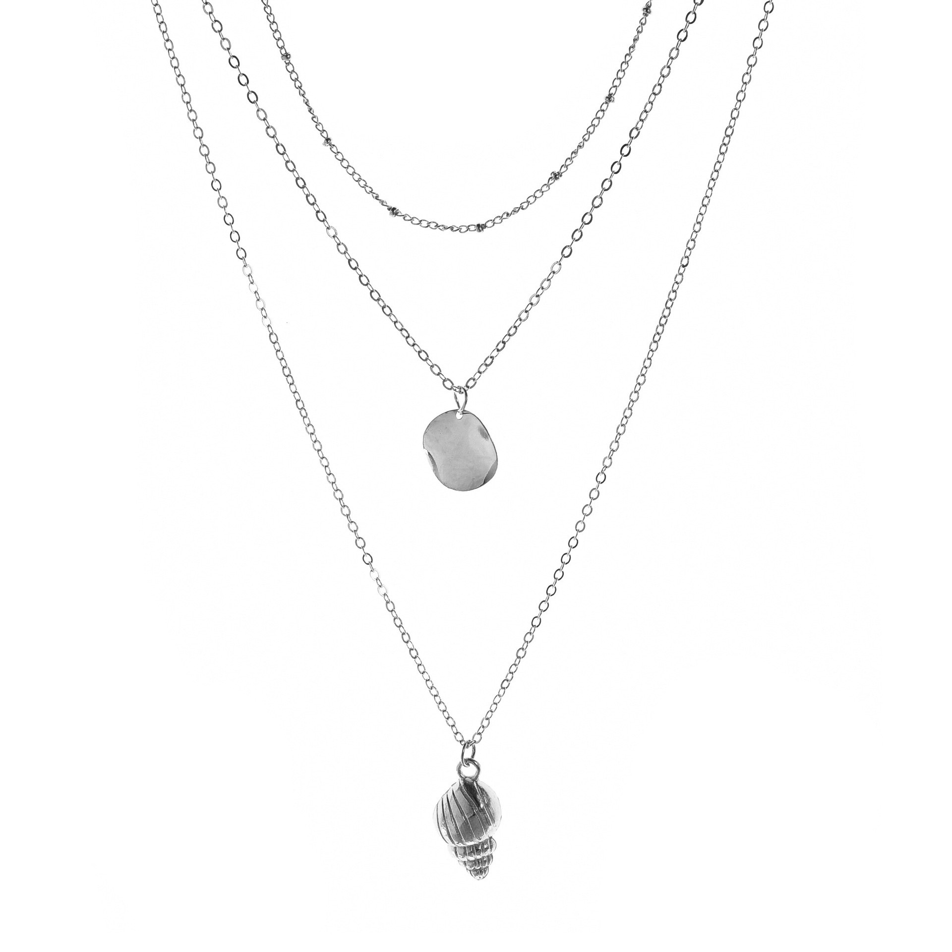 Natural Shell Pendant Necklace for Women Summer Boho Coin Layered Necklace Jewelry Girls Ladies Gift