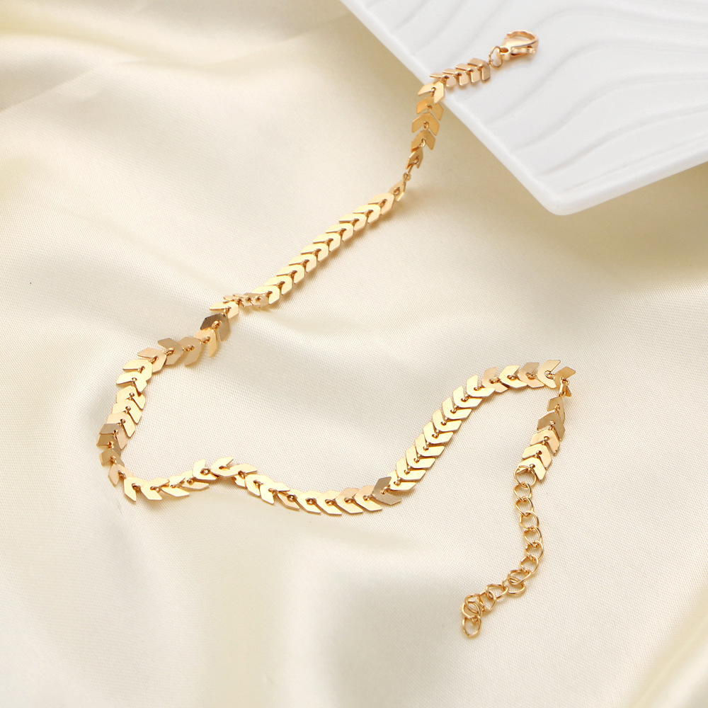 Simple Necklace Double-Layer Fishbone Neck Chain Multi-Layer Collarbone Chain Necklace Clavicle Chain for Women Girls Gift