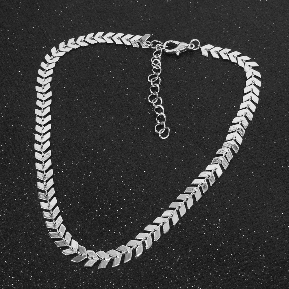Simple Necklace Double-Layer Fishbone Neck Chain Multi-Layer Collarbone Chain Necklace Clavicle Chain for Women Girls Gift