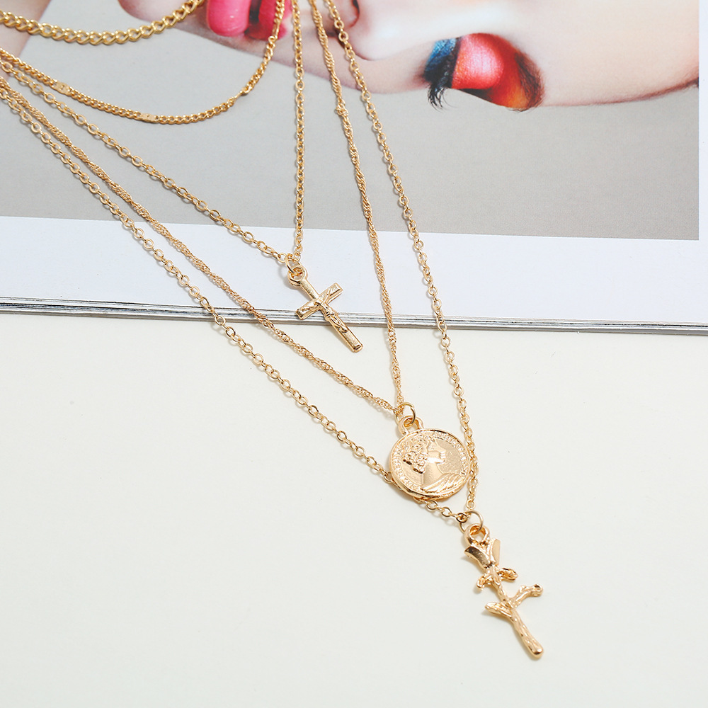 Natural Shell Pendant Necklace for Women Summer Boho Coin Layered Necklace Jewelry Girls Ladies Gift
