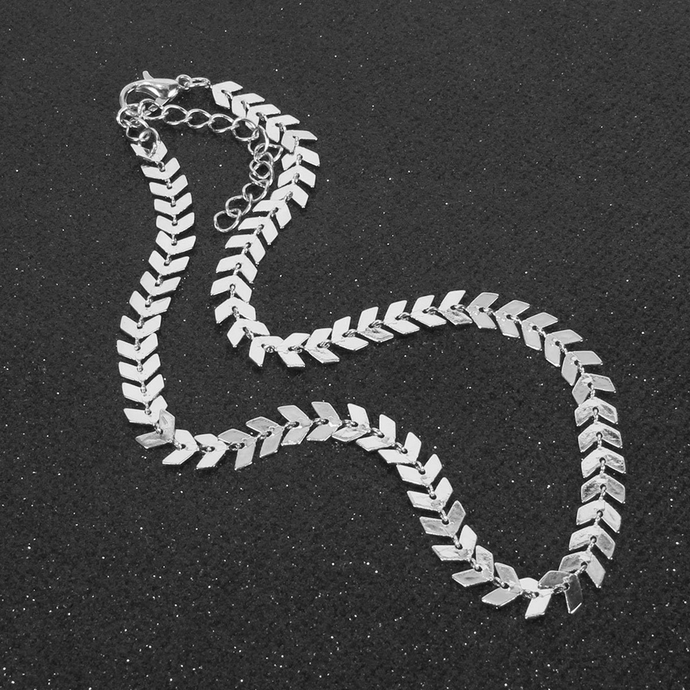 Simple Necklace Double-Layer Fishbone Neck Chain Multi-Layer Collarbone Chain Necklace Clavicle Chain for Women Girls Gift