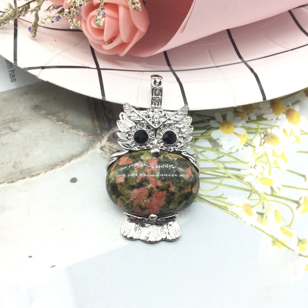 Owl Healing Crystal Stone Pendant Necklace Reiki Spiritual Energy Gemstone Quartz Jewelry Gift for Women Girls