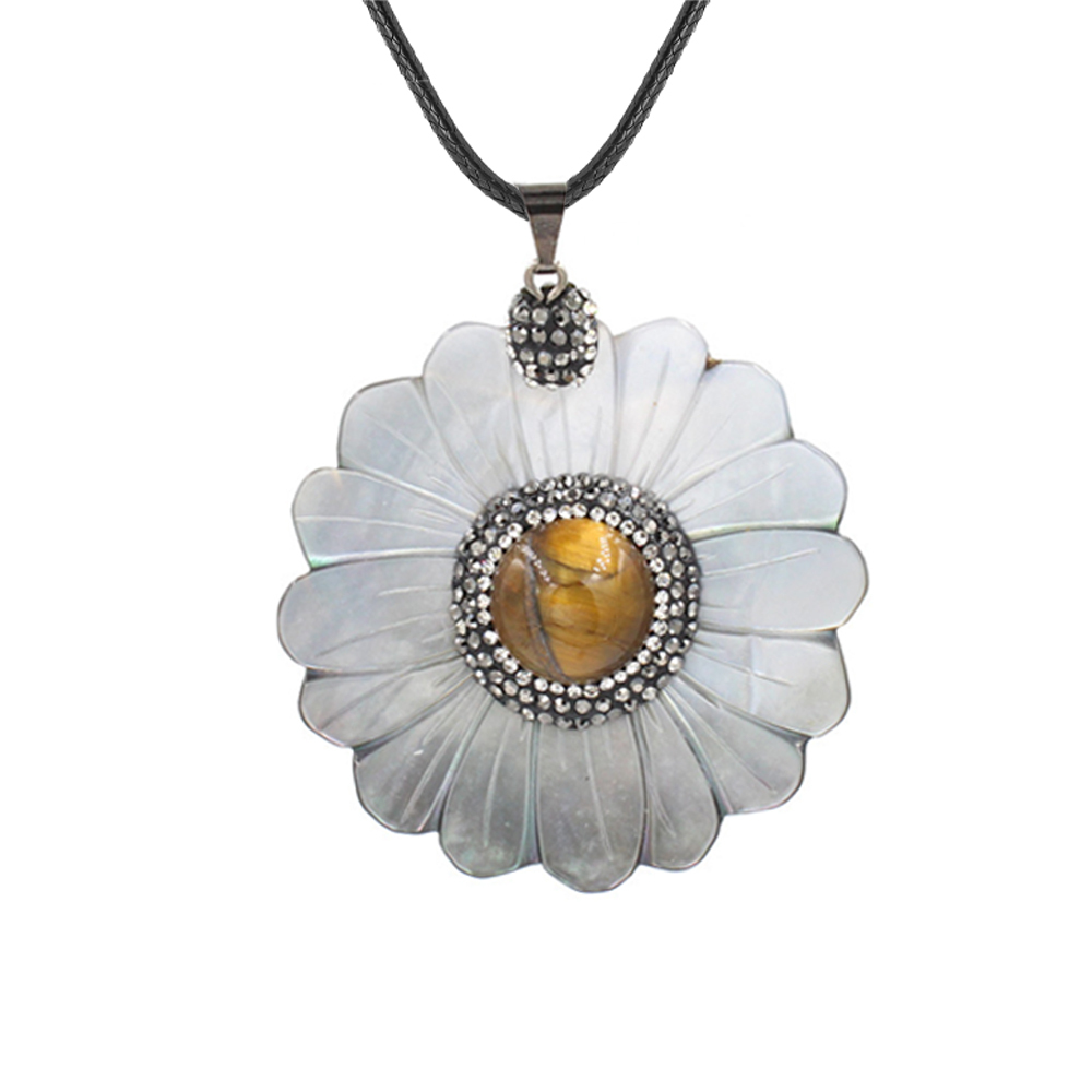 Fashion Shell Pendant Women White Shell Flower Pendant Necklace for Girls