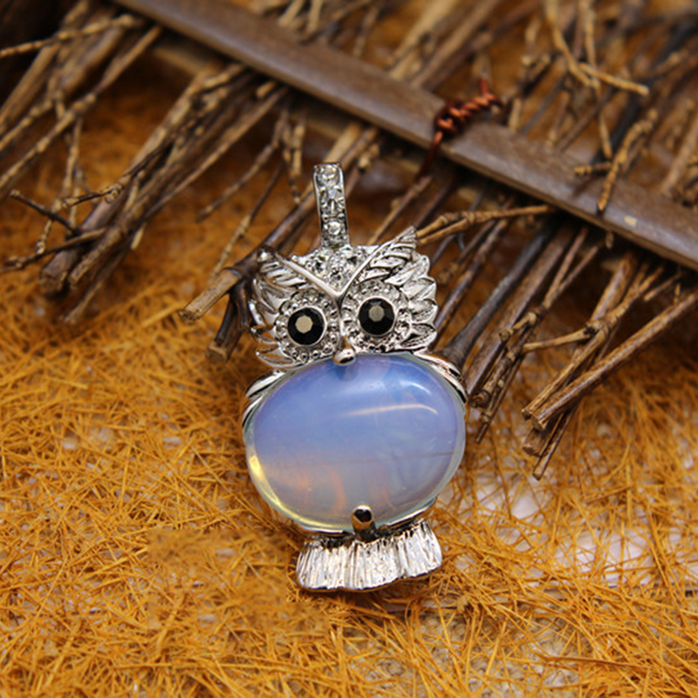 Owl Healing Crystal Stone Pendant Necklace Reiki Spiritual Energy Gemstone Quartz Jewelry Gift for Women Girls