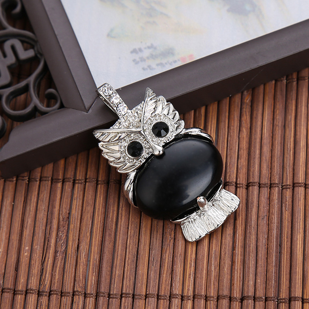 Owl Healing Crystal Stone Pendant Necklace Reiki Spiritual Energy Gemstone Quartz Jewelry Gift for Women Girls