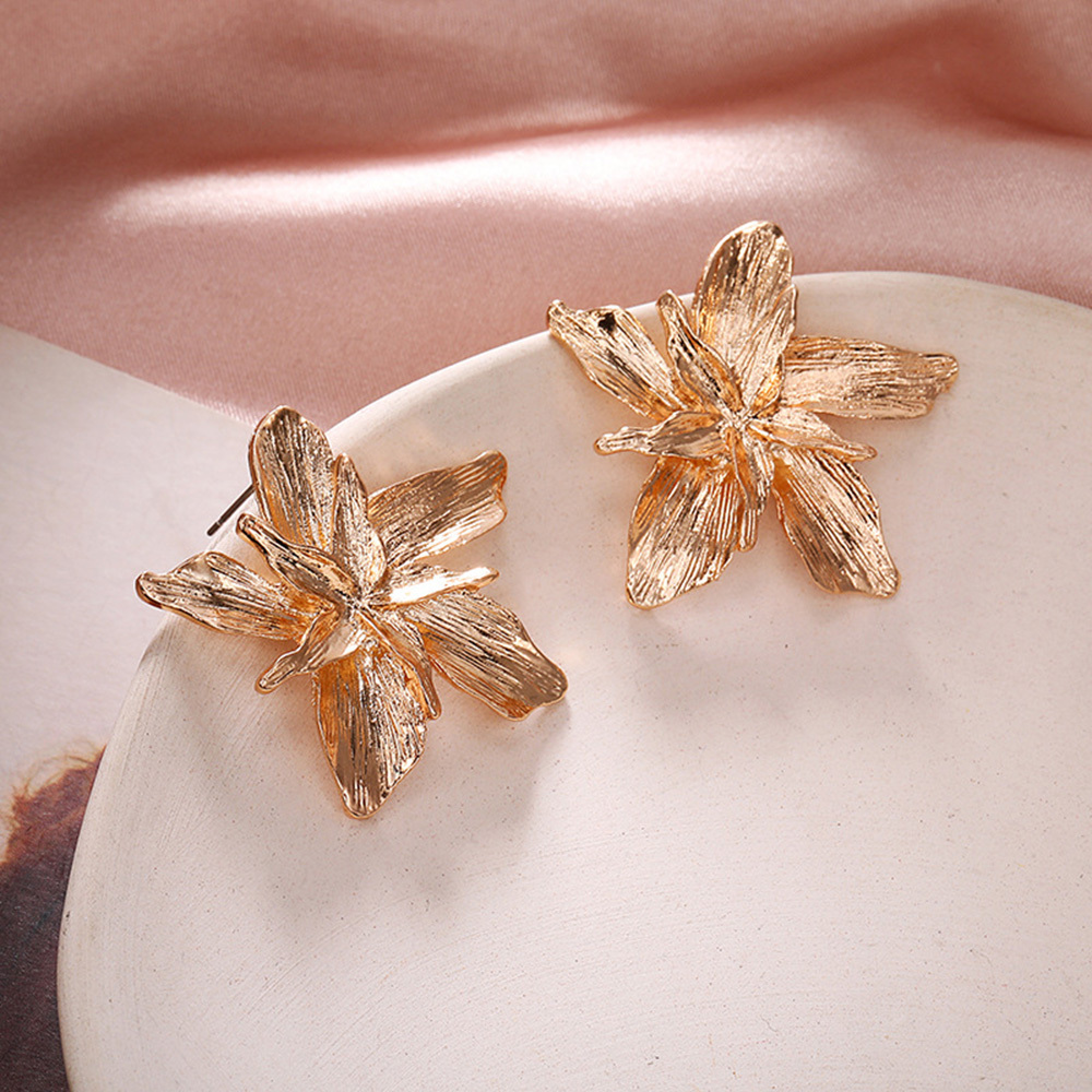 Retro Vintage Alloy Hypoallergenic Flower Rose Statement Party Earrings Stud