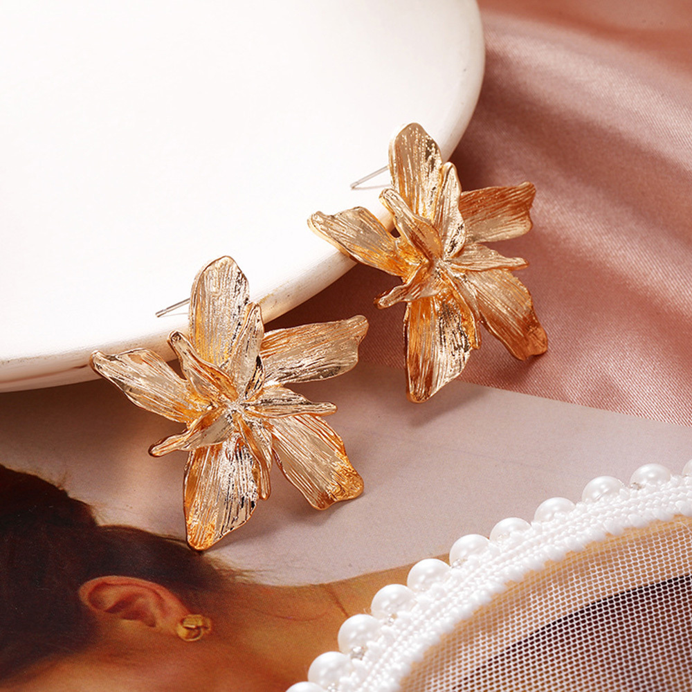 Retro Vintage Alloy Hypoallergenic Flower Rose Statement Party Earrings Stud