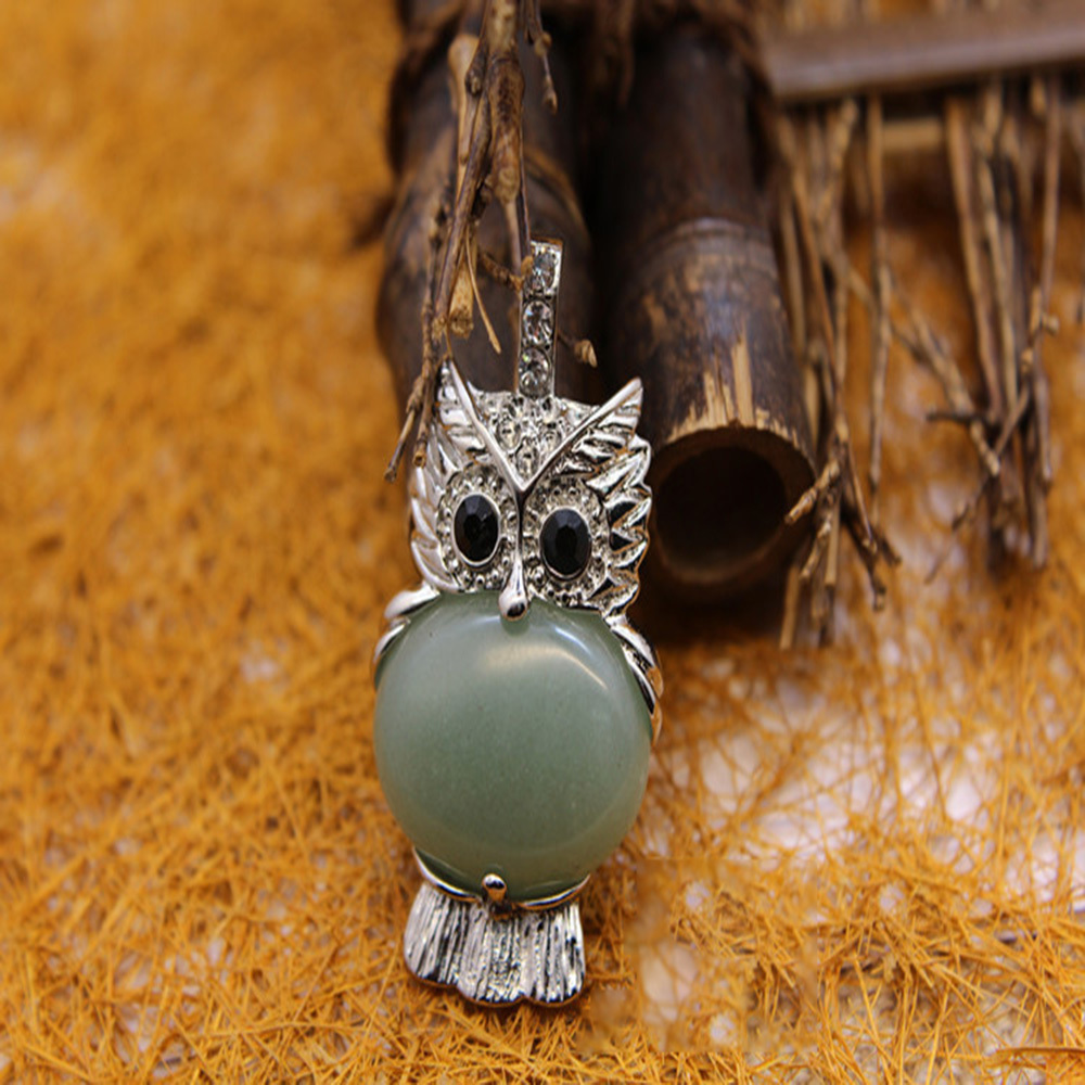 Owl Healing Crystal Stone Pendant Necklace Reiki Spiritual Energy Gemstone Quartz Jewelry Gift for Women Girls