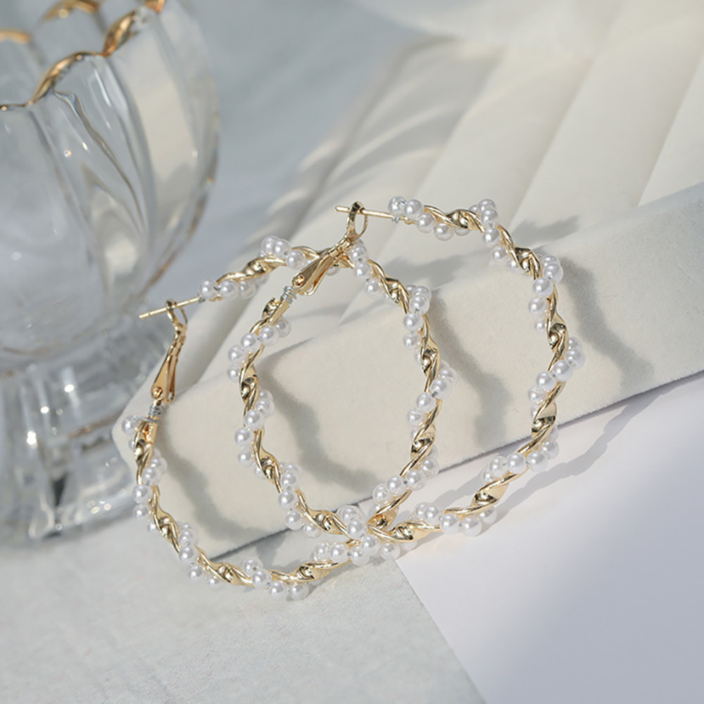 Pearl metal ring earrings with large hoop and no piercings for women's studs
