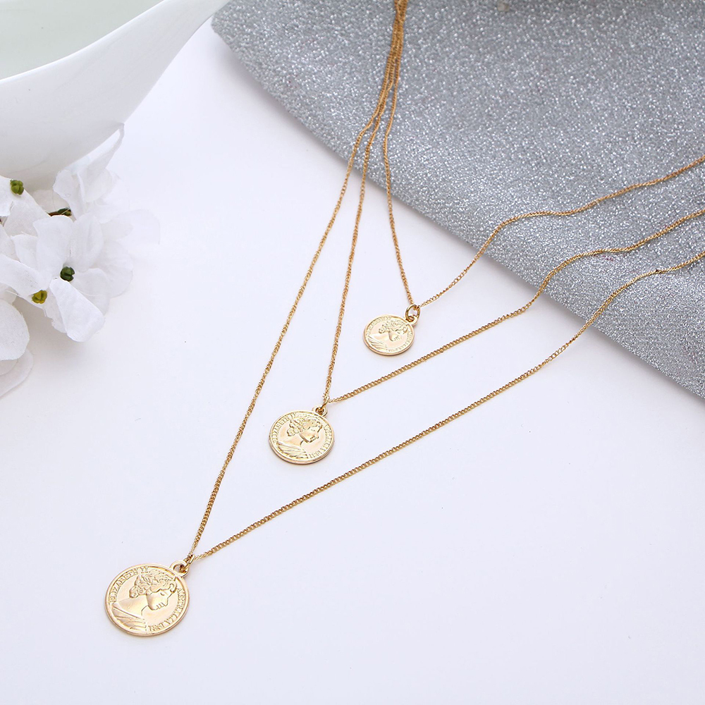 Multi-layer vintage metal necklace, collarbone chain, head coin, three-tier pendant necklace