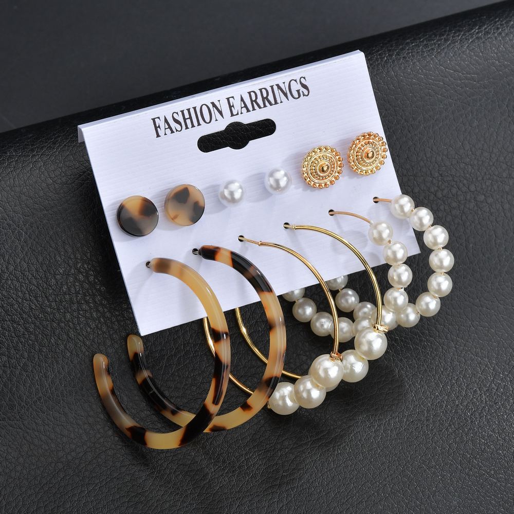 Hand-stitched C-shape acetate plate leopard print combination earrings set