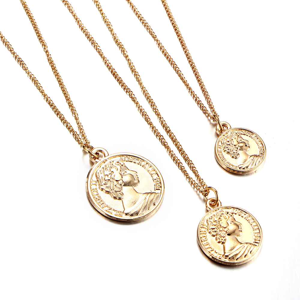 Multi-layer vintage metal necklace, collarbone chain, head coin, three-tier pendant necklace