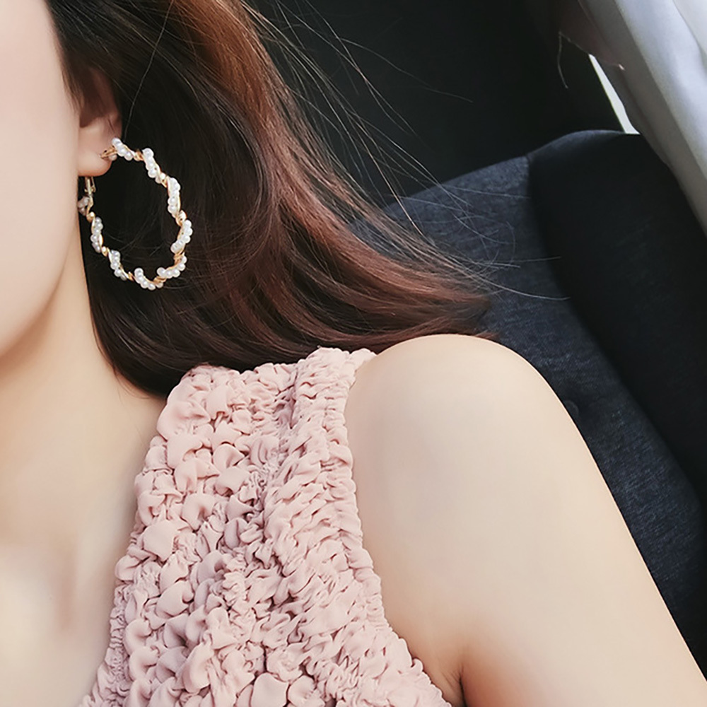 Pearl metal ring earrings with large hoop and no piercings for women's studs