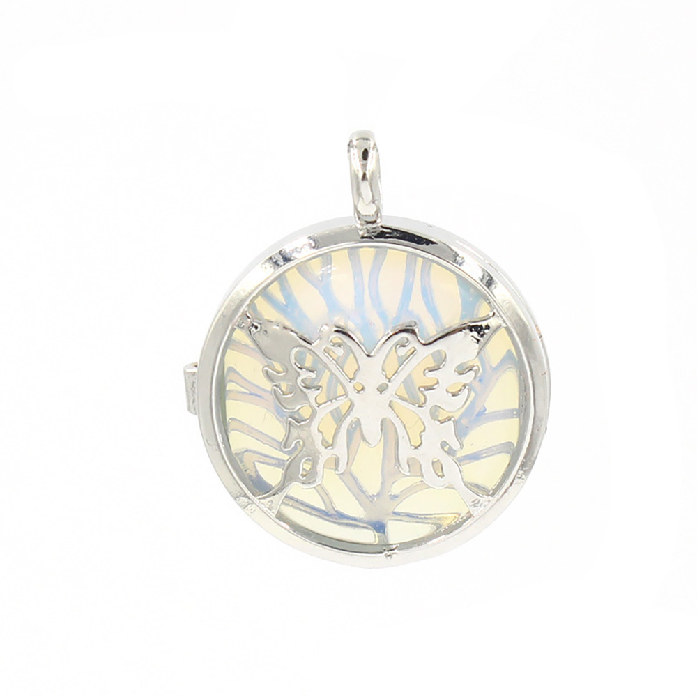 Hollow butterfly pendant box pendant healing crystal pendant necklace Reiki spirit energy gem