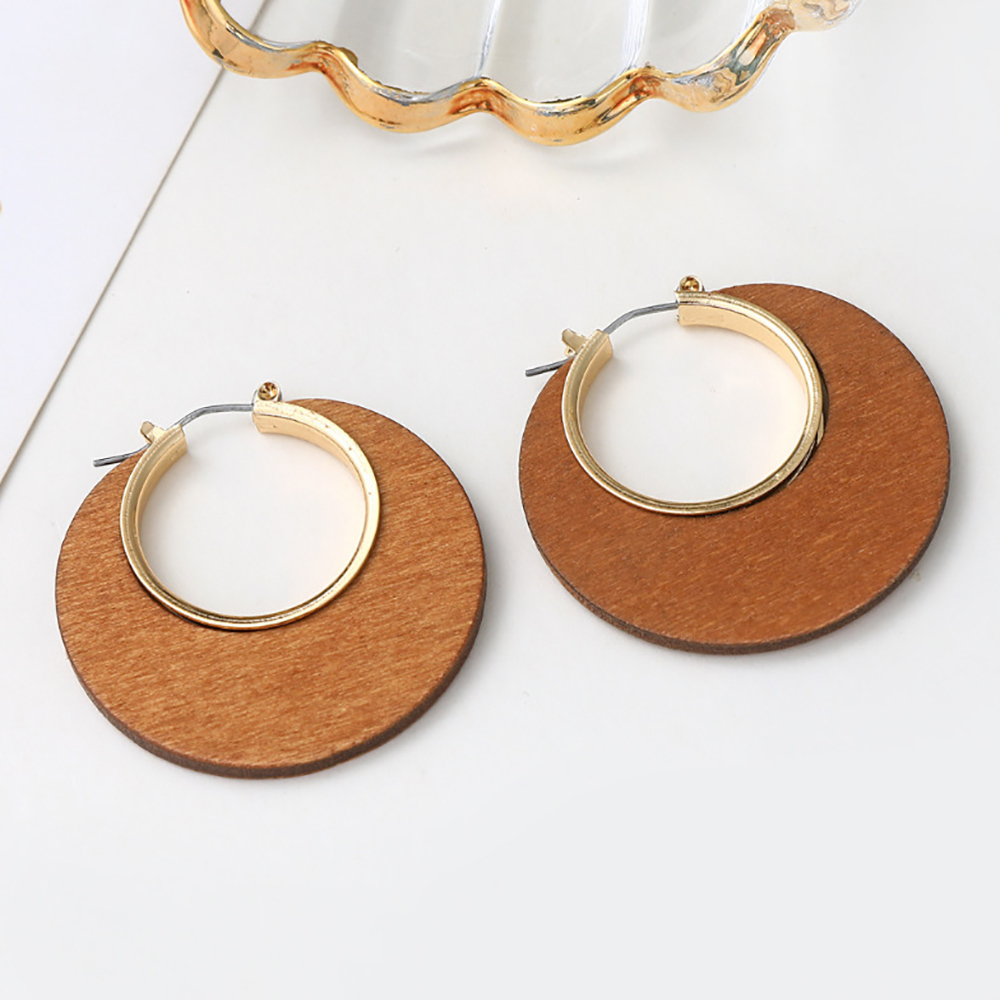 Retro classic solid color geometric C wooden hollow round earrings