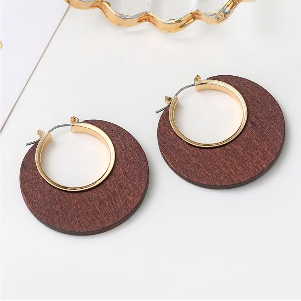 Retro classic solid color geometric C wooden hollow round earrings