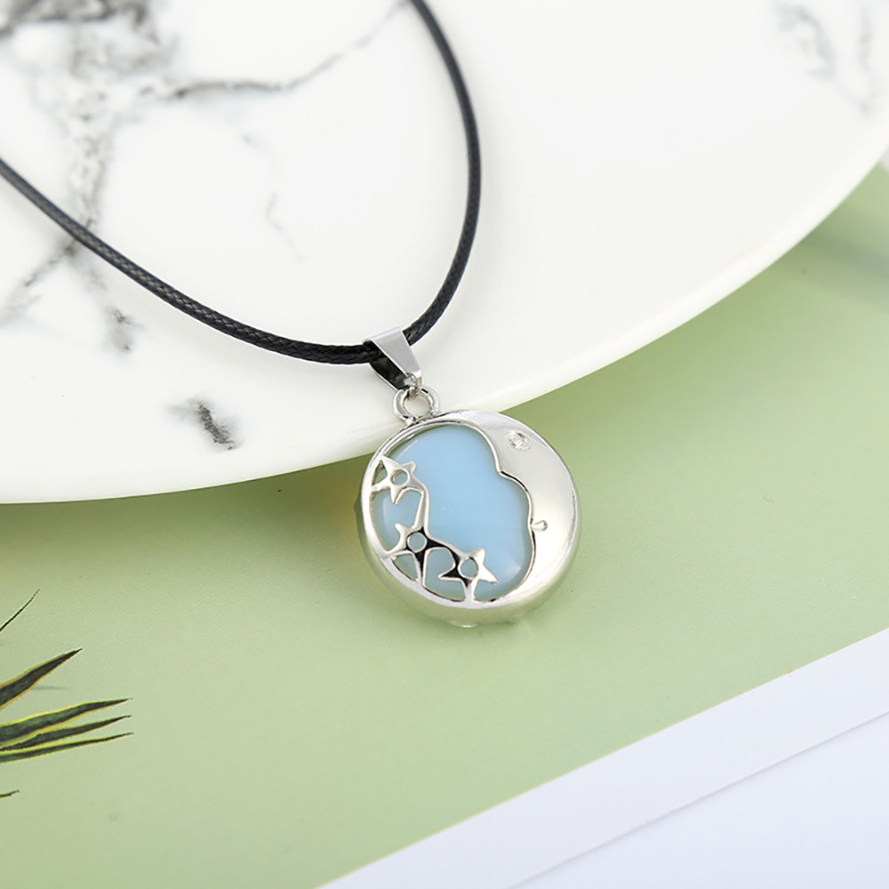 Starmoon Pendant Healing Crystal Pendant Necklace Natural Energy Gem Pendant Necklace