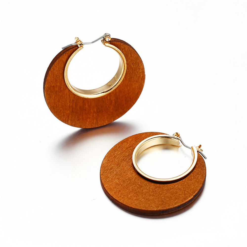 Retro classic solid color geometric C wooden hollow round earrings