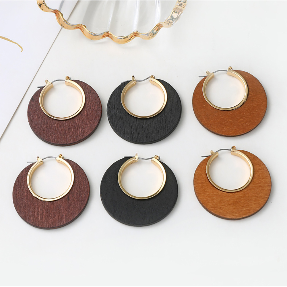Retro classic solid color geometric C wooden hollow round earrings