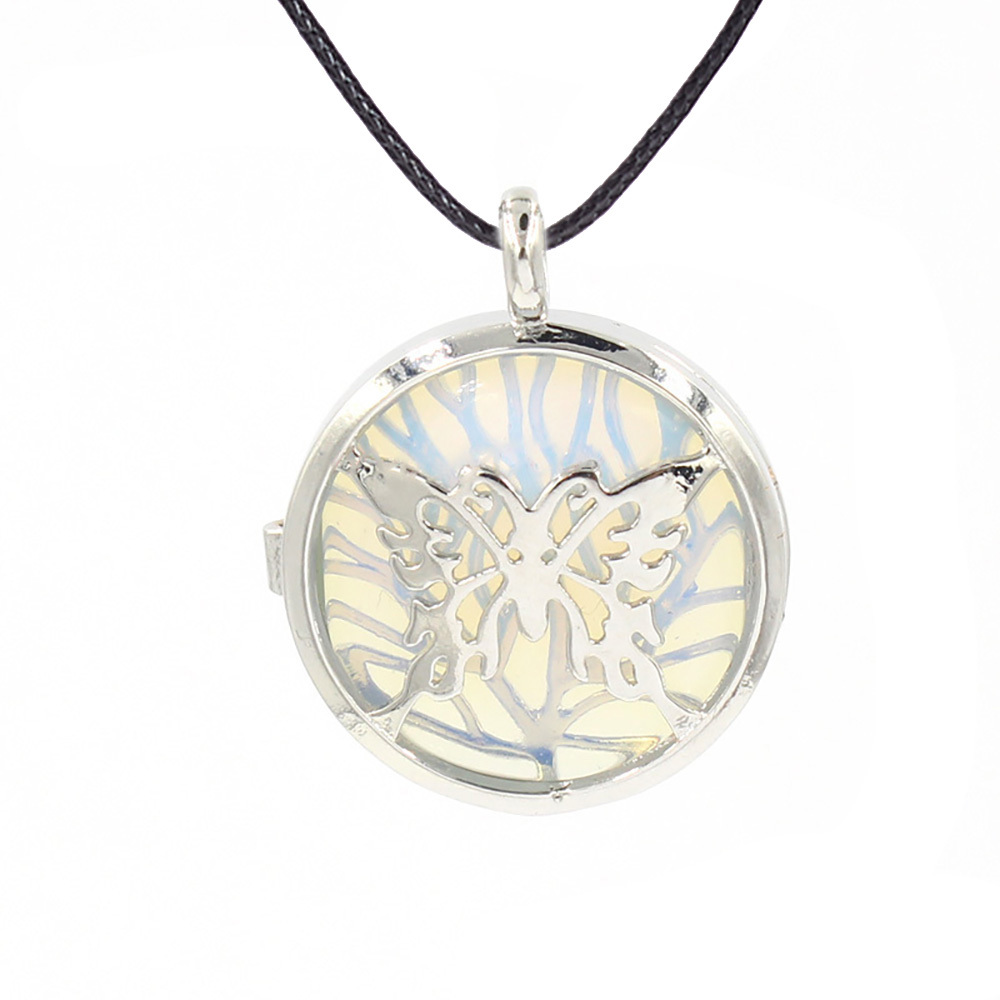Hollow butterfly pendant box pendant healing crystal pendant necklace Reiki spirit energy gem