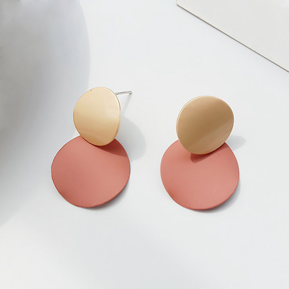 Contrast color geometric round metal earrings with individual studs