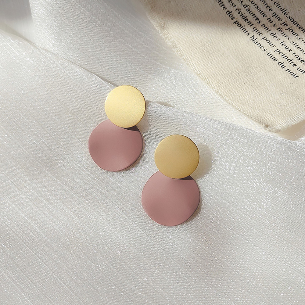 Contrast color geometric round metal earrings with individual studs