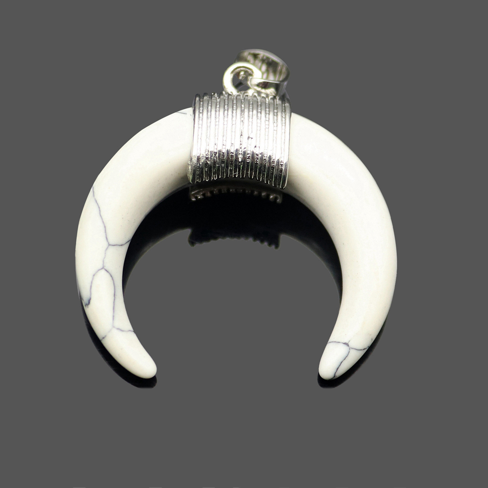 Cresent Moon Horn Pendant Necklaces Women Moon Gothic Choker Necklace