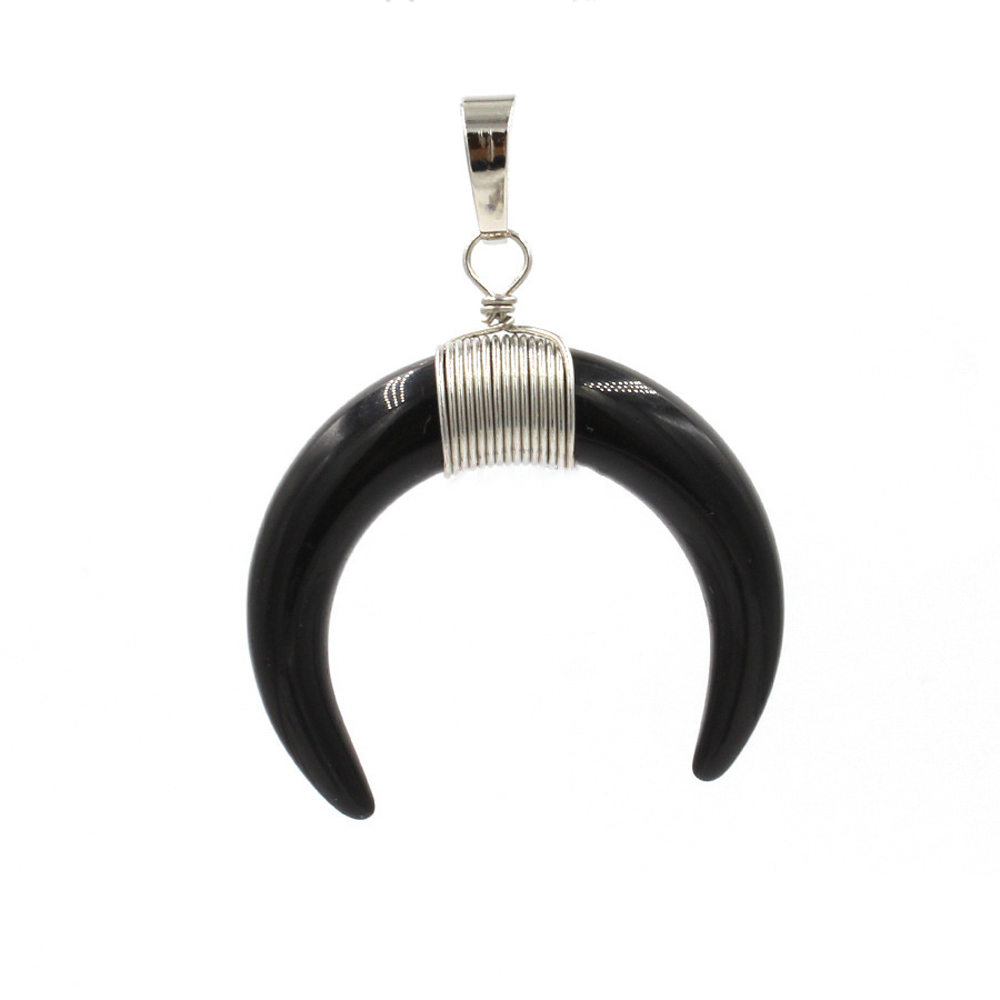 Cresent Moon Horn Pendant Necklaces Women Moon Gothic Choker Necklace