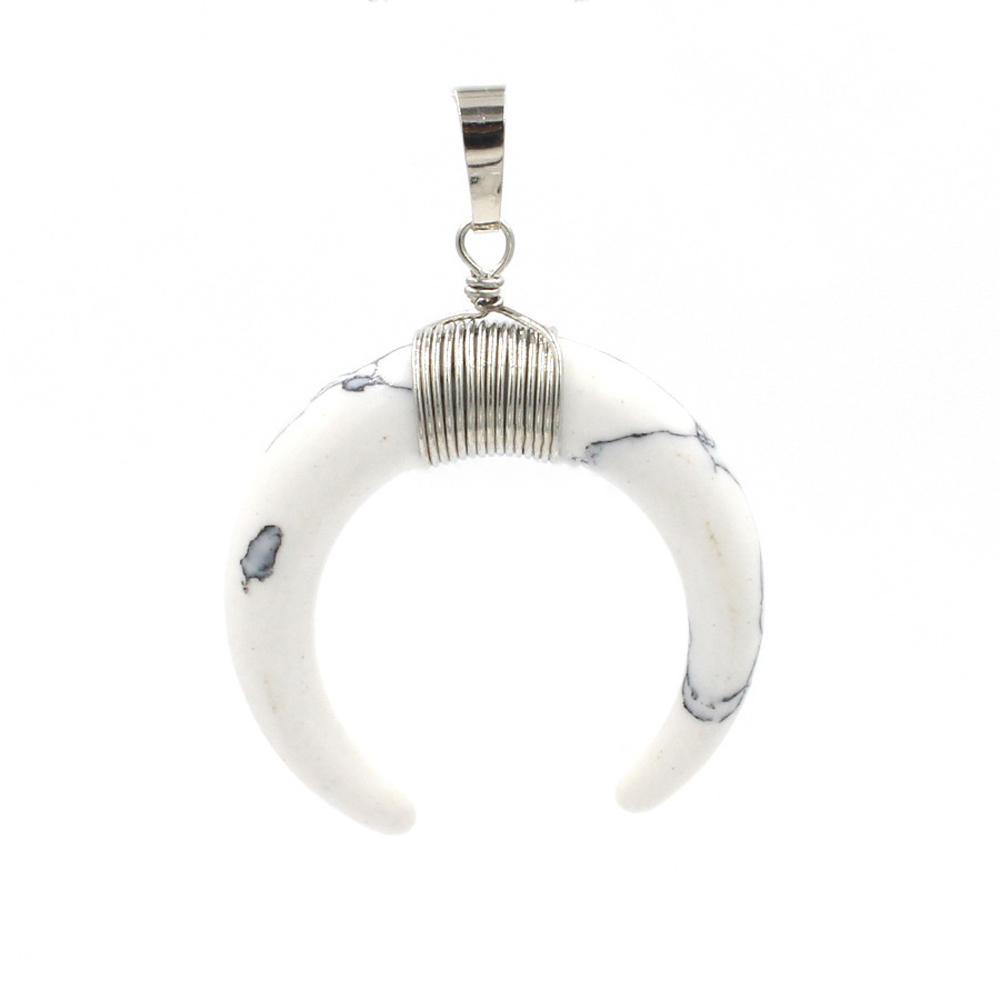 Cresent Moon Horn Pendant Necklaces Women Moon Gothic Choker Necklace