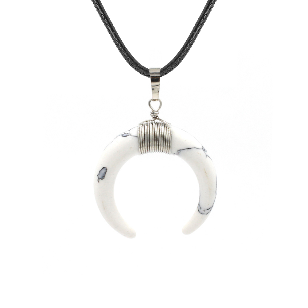 Cresent Moon Horn Pendant Necklaces Women Moon Gothic Choker Necklace