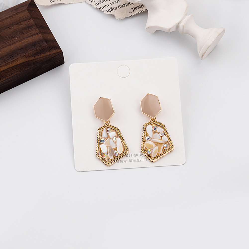 Baroque temperament earrings with geometric gravel-drop oil earrings