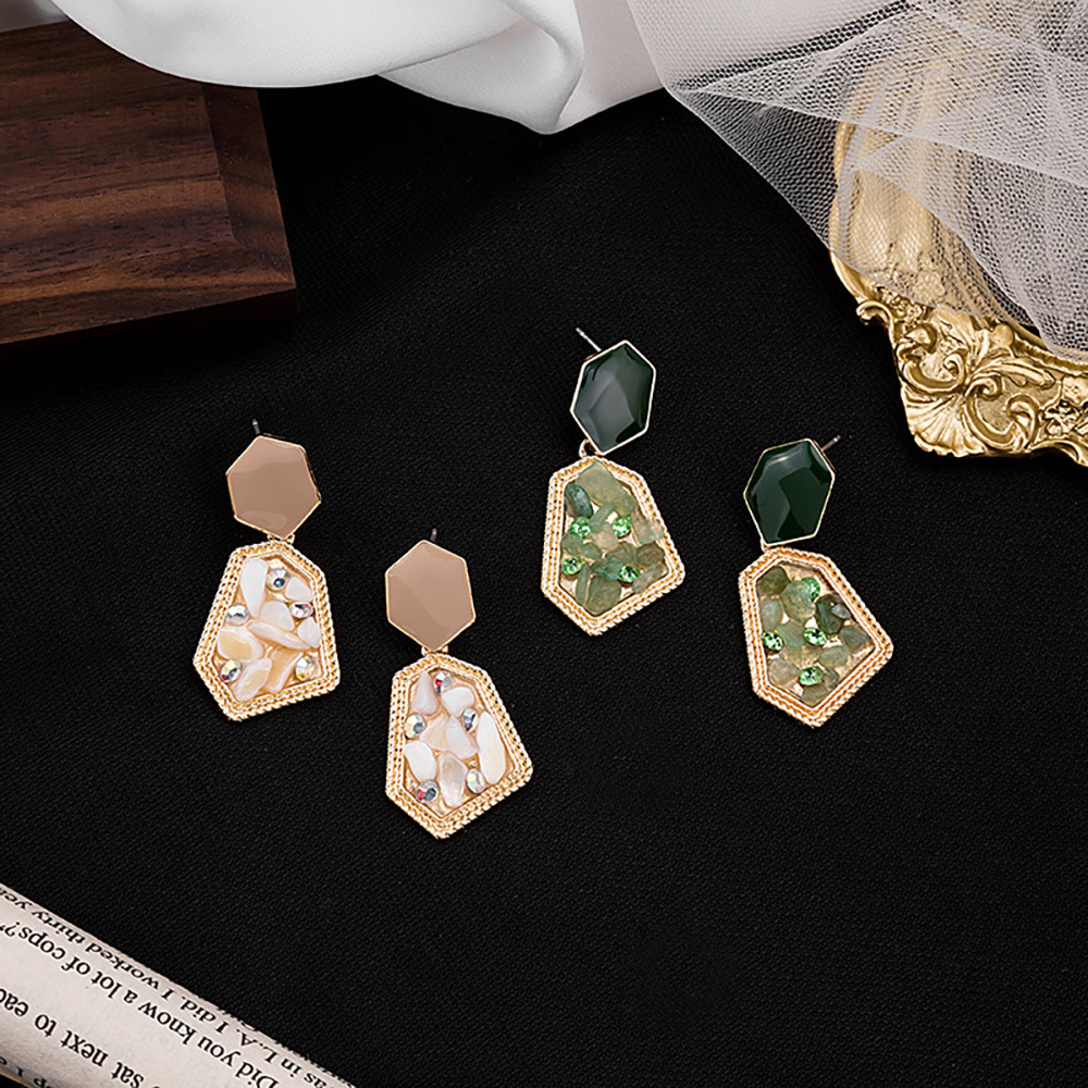 Baroque temperament earrings with geometric gravel-drop oil earrings