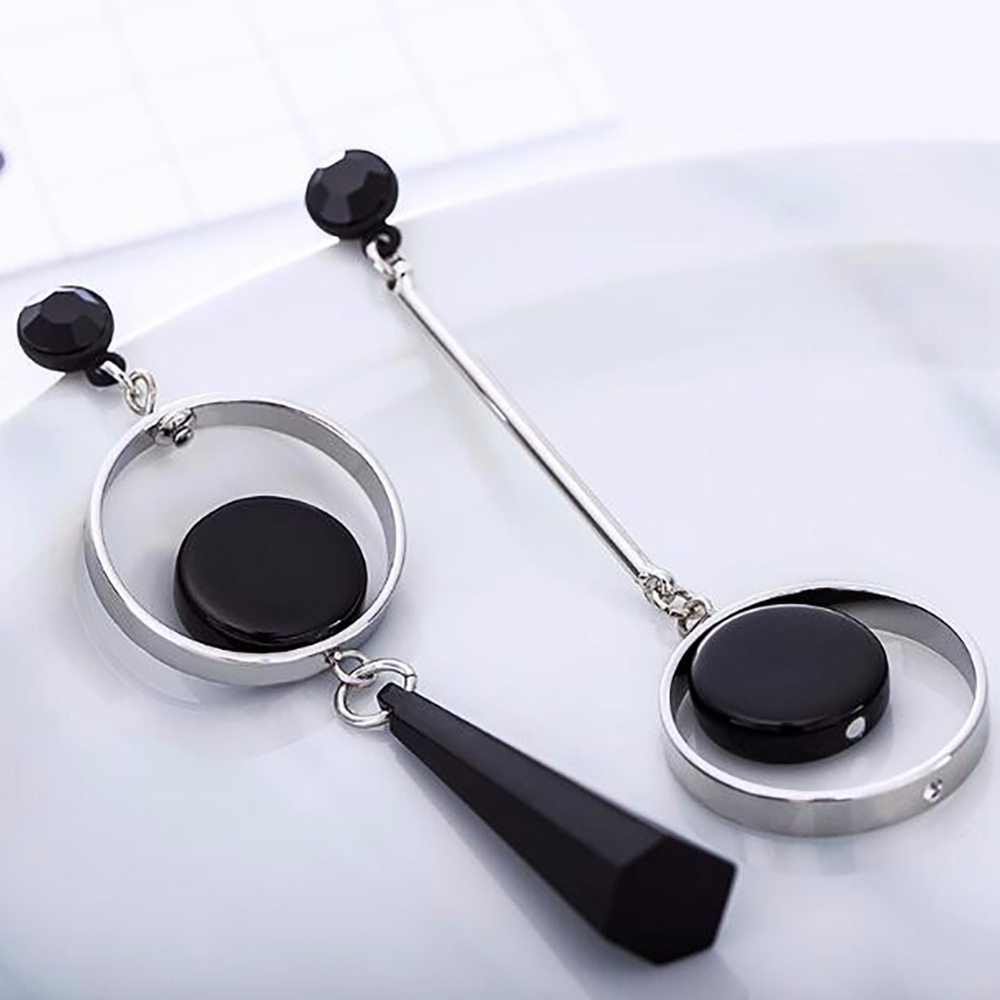 Personality Asymmetric AB version circle earrings with long diamond-studded earrings