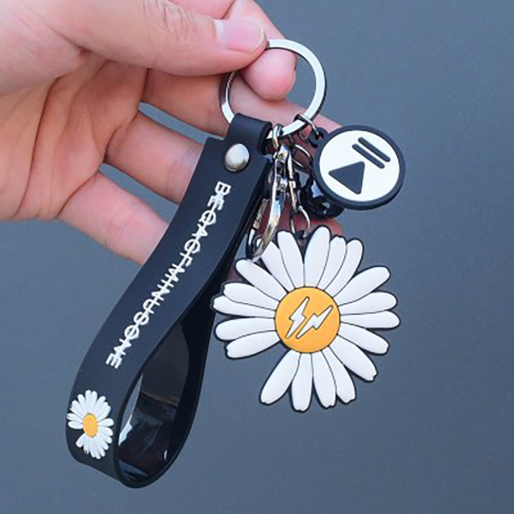 Cartoon Daisy key chain canvas shoe key chain bag pendant gift