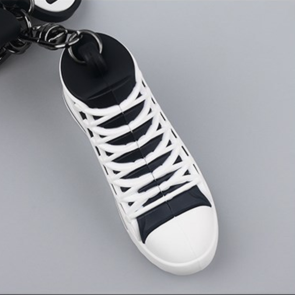 Cartoon Daisy key chain canvas shoe key chain bag pendant gift