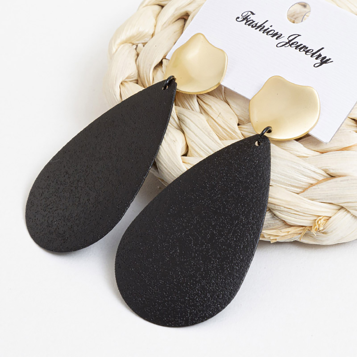 Exaggeration earrings long water drop shape personality black earring