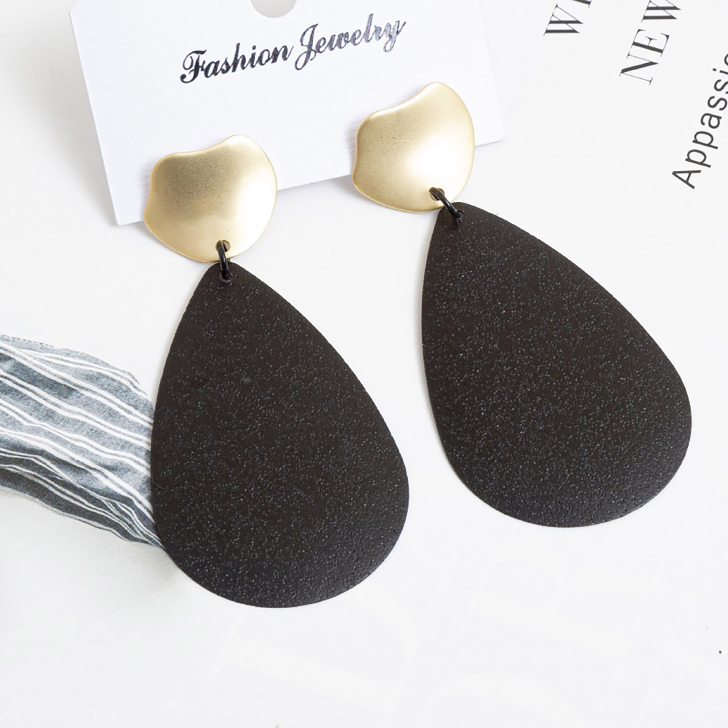 Exaggeration earrings long water drop shape personality black earring
